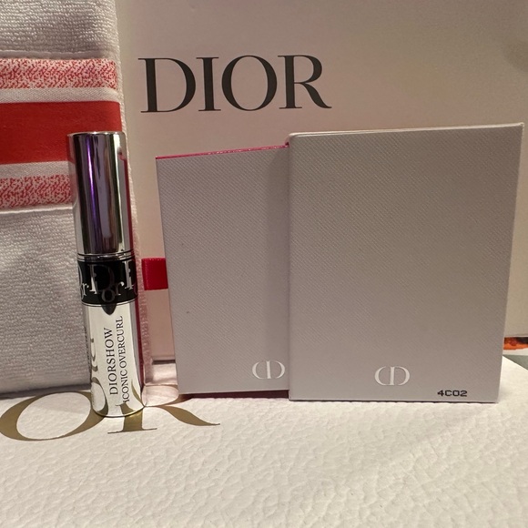 Red Dior Beauty bundle - Picture 8 of 10